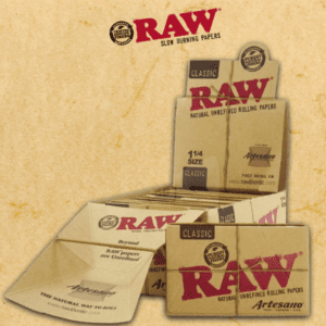RAW CLASSIC ARTESANO 1 1/4 PAPERS WITH TRAY AND TIPS - 15CT
